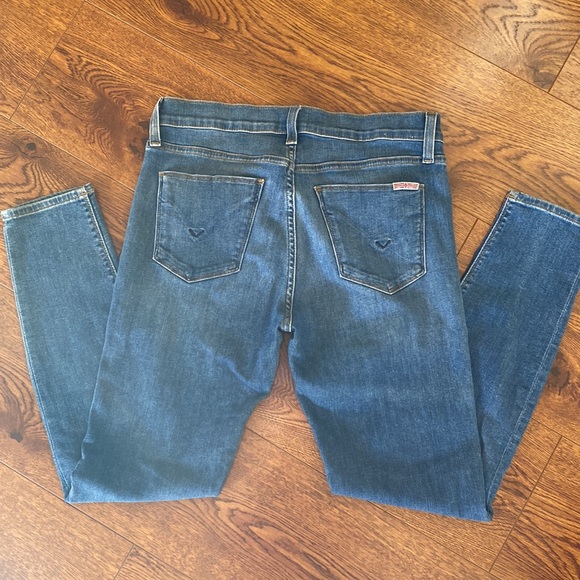 Hudson skinny. Natalie ‘Mid Rise Size 28 - Picture 5 of 6